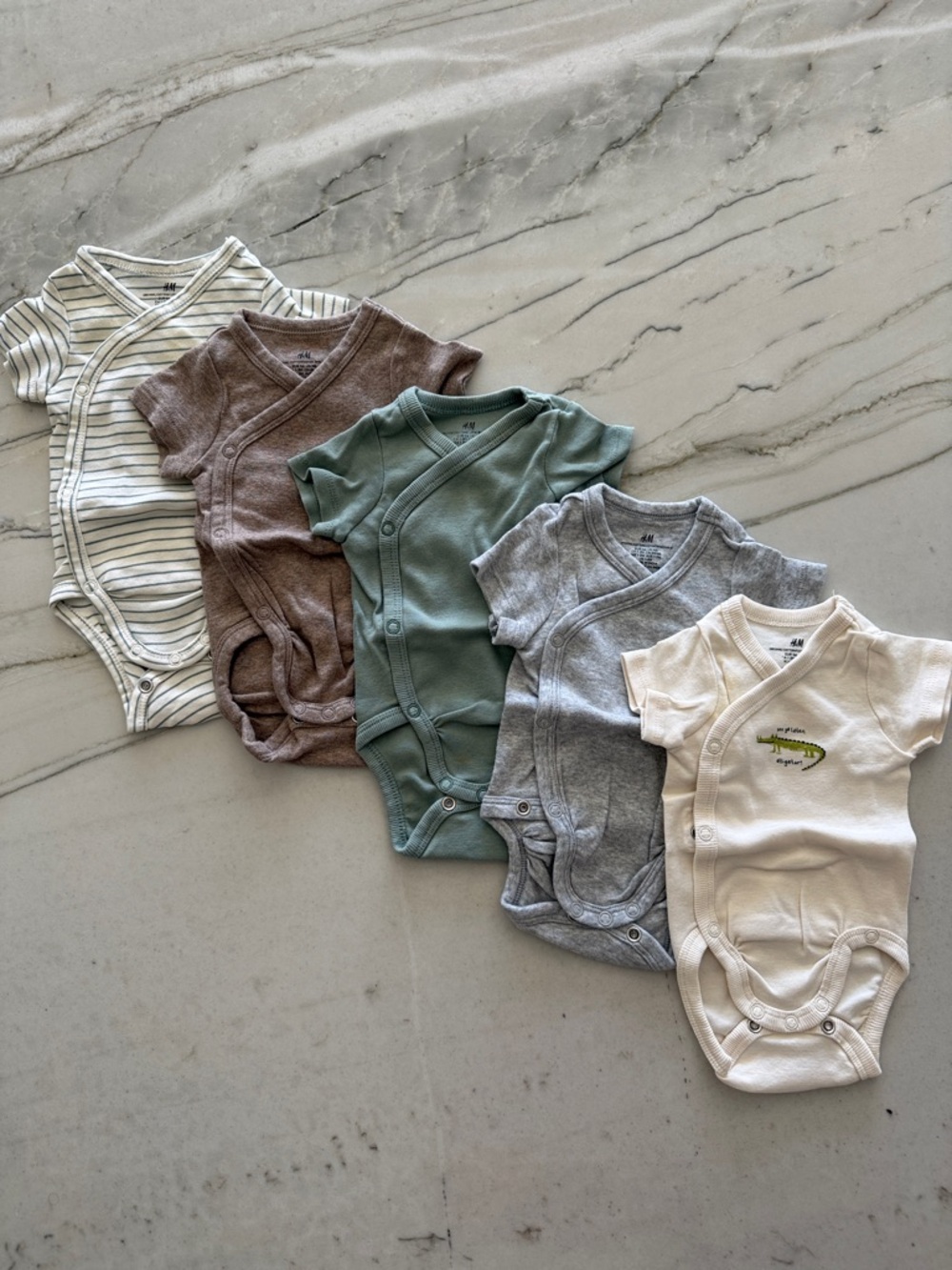 H&M Baby Neutral Mix Short-Sleeve One-Piece Bodysuits - Set of 5